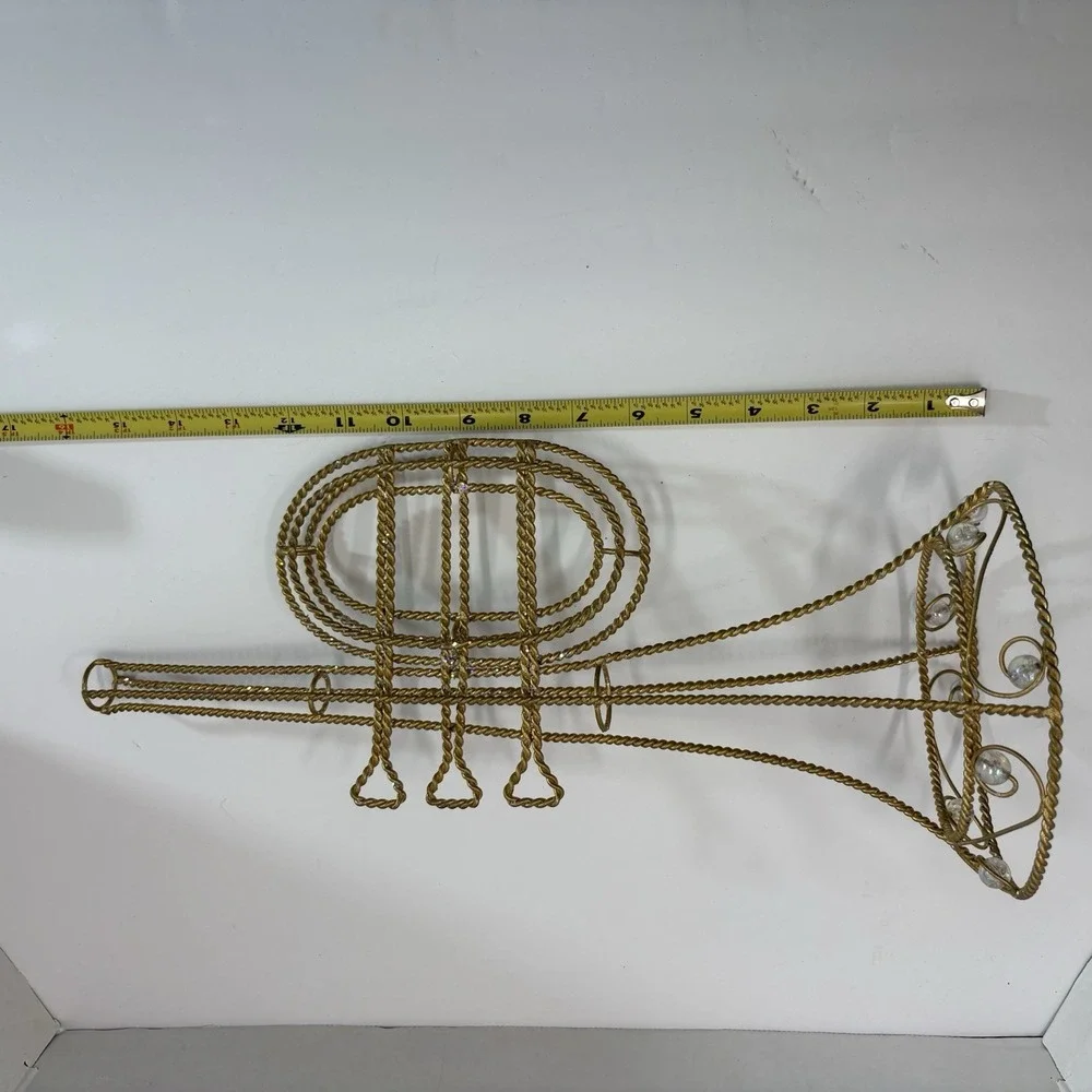 Unbranded vintage gold